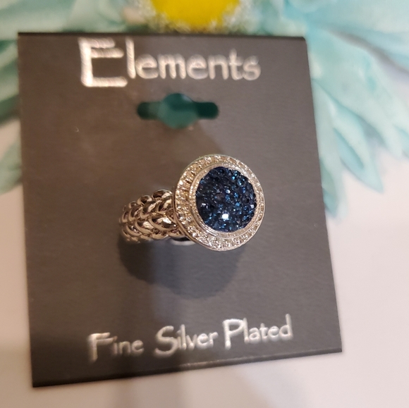 Elements Jewelry - ELEMENTS Blue crystal silver ring sz 7 swarovski crystals